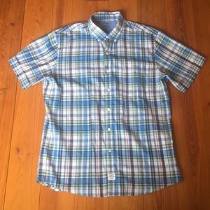 NWOT izod men’s button down short sleeve